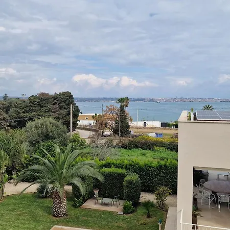Stella Marina Isola * Syracuse